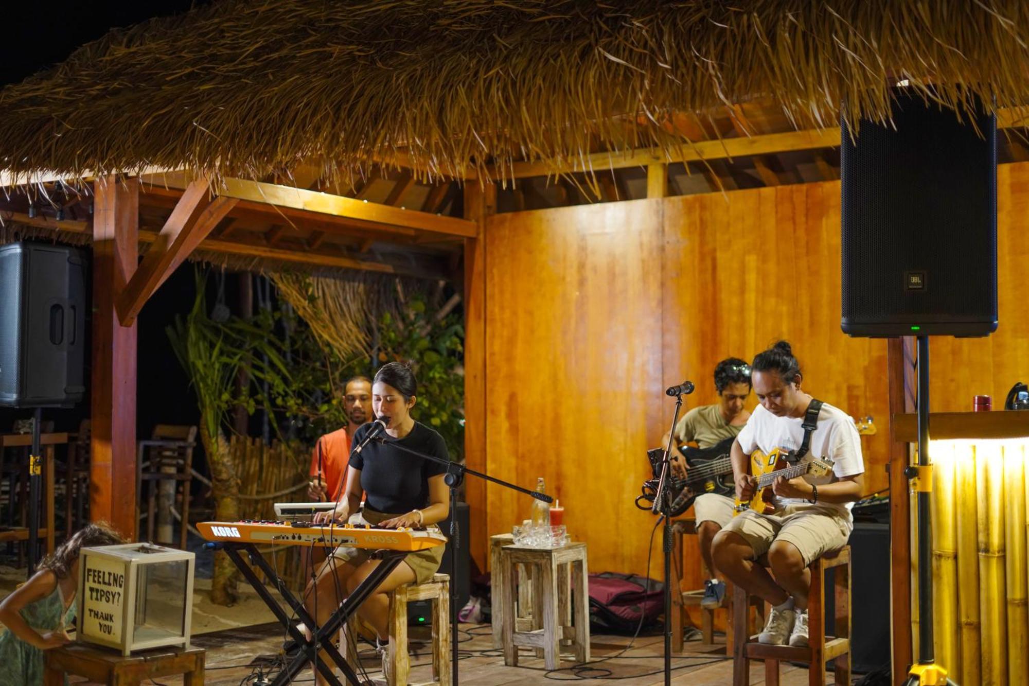 Living Asia Sunset Resort Gili Islands Exterior photo