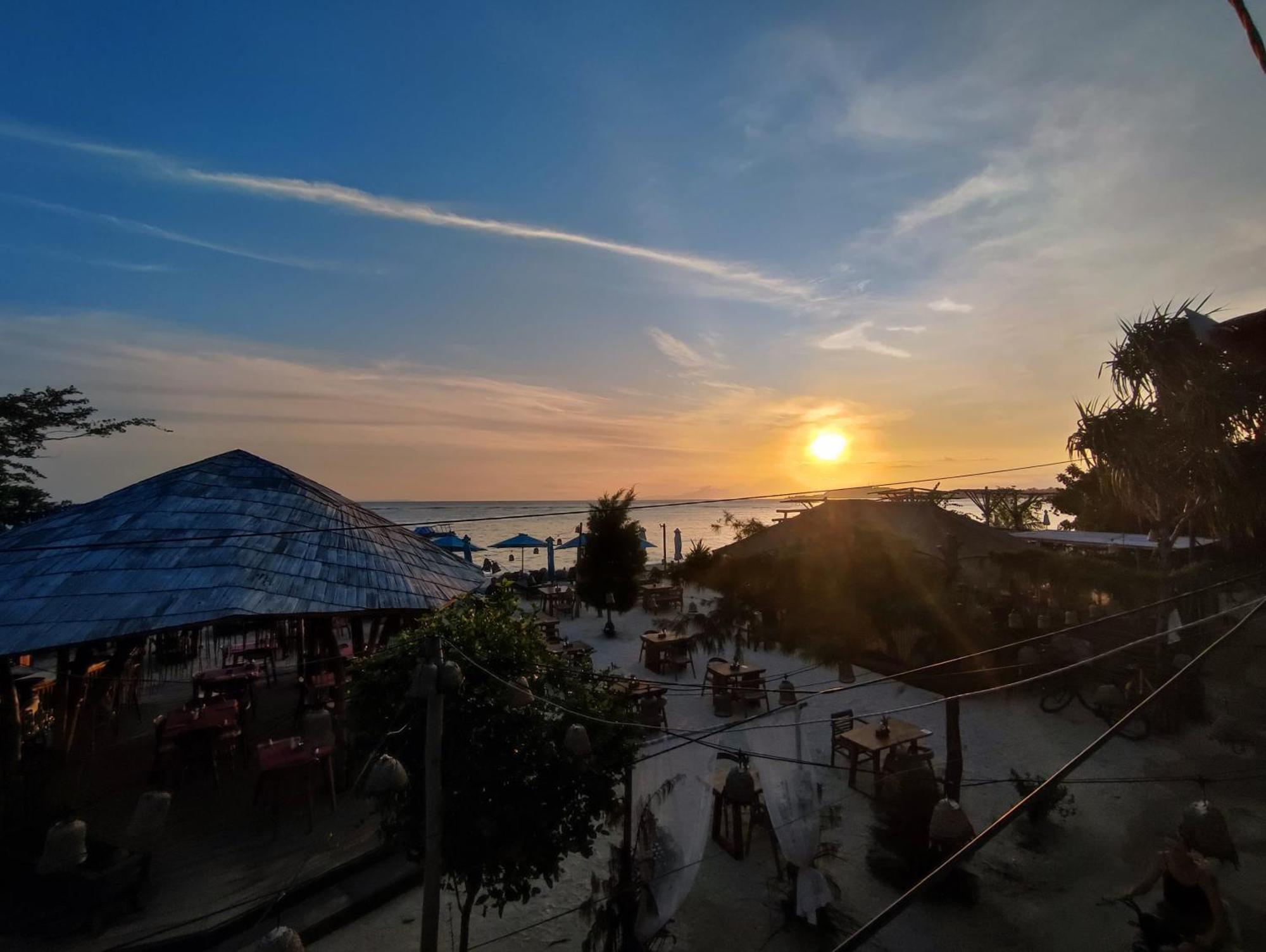 Living Asia Sunset Resort Gili Islands Exterior photo
