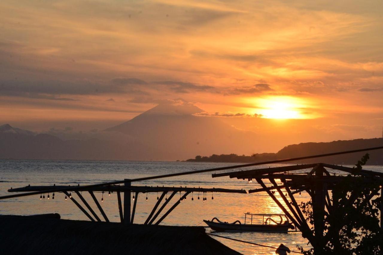 Living Asia Sunset Resort Gili Islands Exterior photo